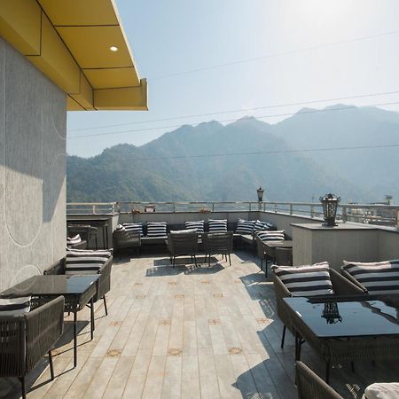 Moustache Rishikesh Luxuria Hostel Exterior foto